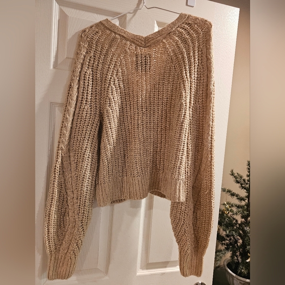 Abercrombie & Fitch Women's Beige Cardigan - Picture 2 of 4